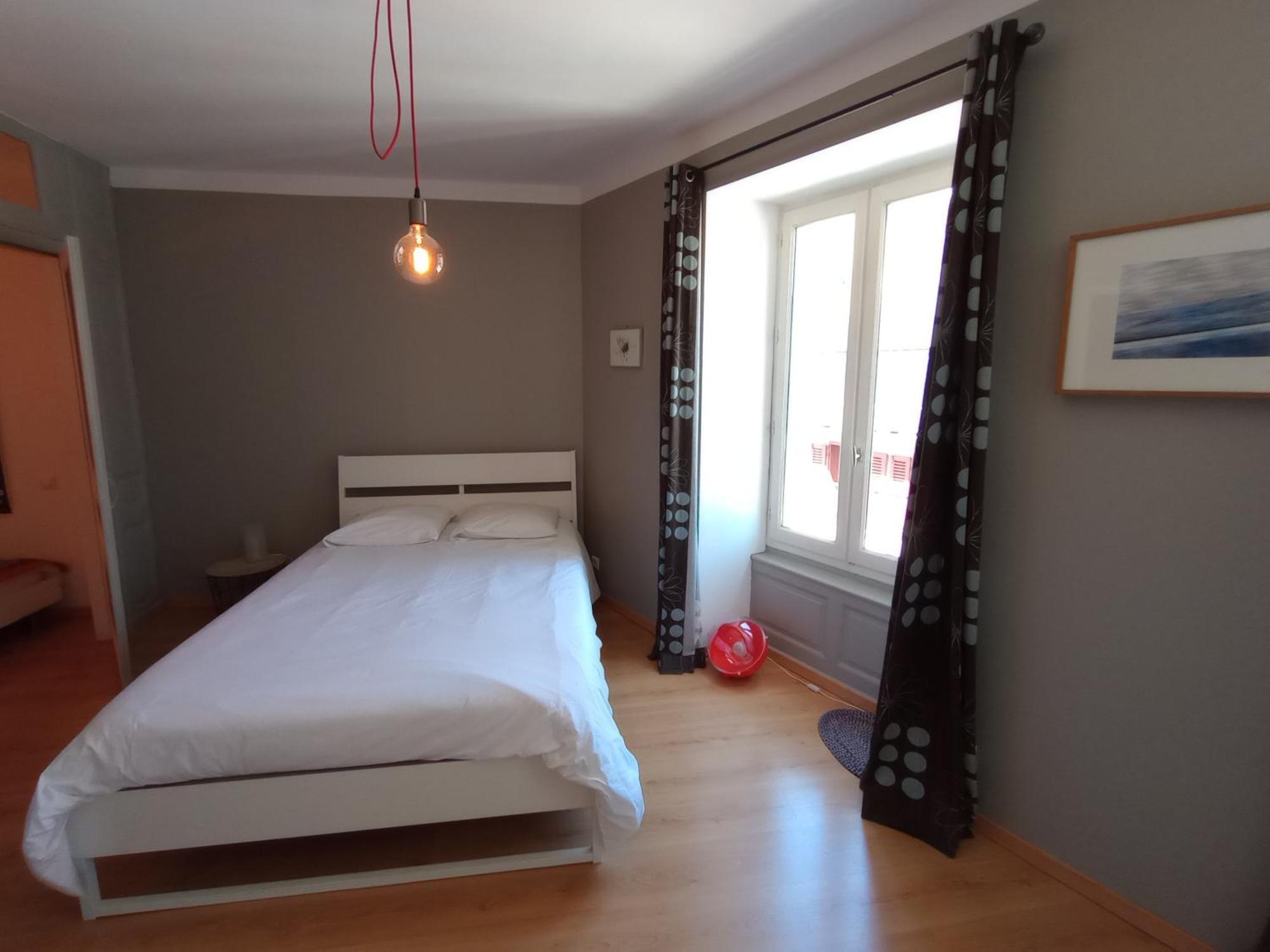 Tulle : Bel Appartement Lumineux En Centre Ville Exterior foto